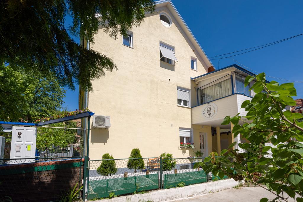 Rooms Mira By Anastasia Zagreb Exterior foto